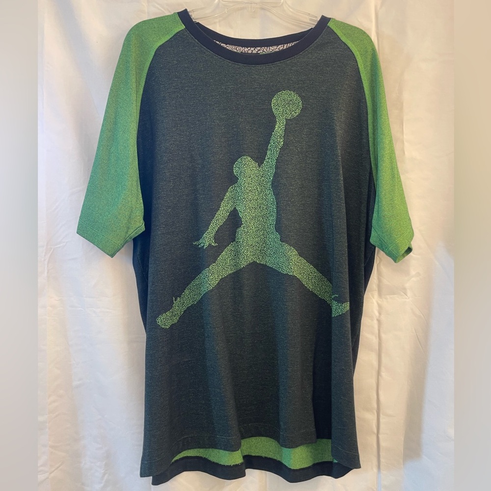 Jordan Green and Black T-Shirt - Picture 1 of 2